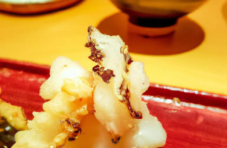 隠れ家のような居酒屋で、創作料理をおしゃれに楽しむひとときを