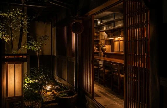 深夜の静寂を楽しむ、隠れ家居酒屋
