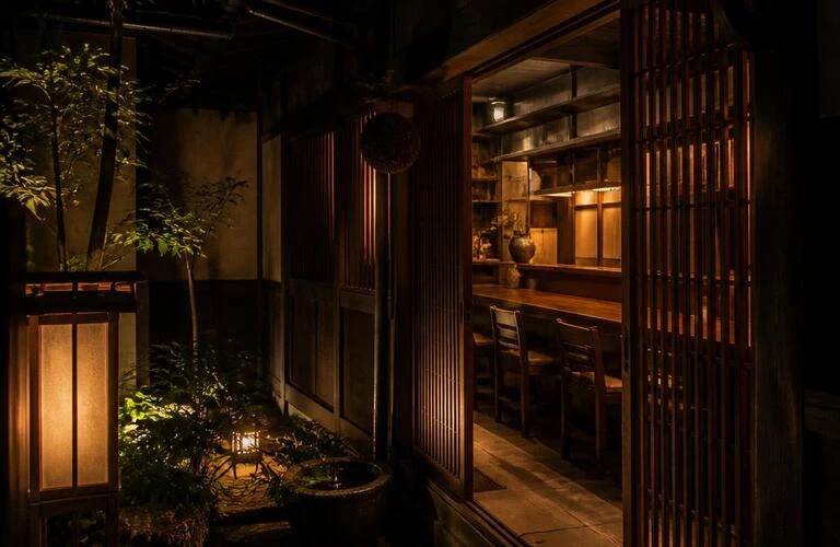 深夜の静寂を楽しむ、隠れ家居酒屋
